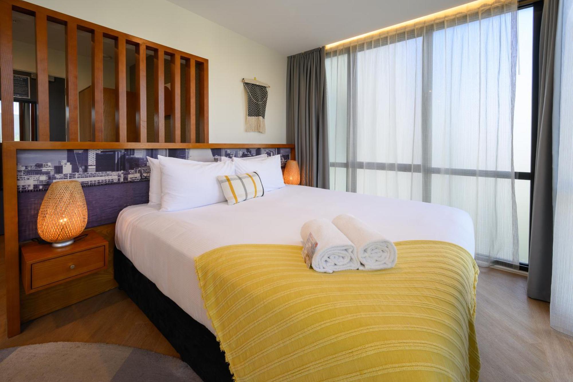 Ohtel Auckland Hotel Екстериор снимка A bedroom at the hotel